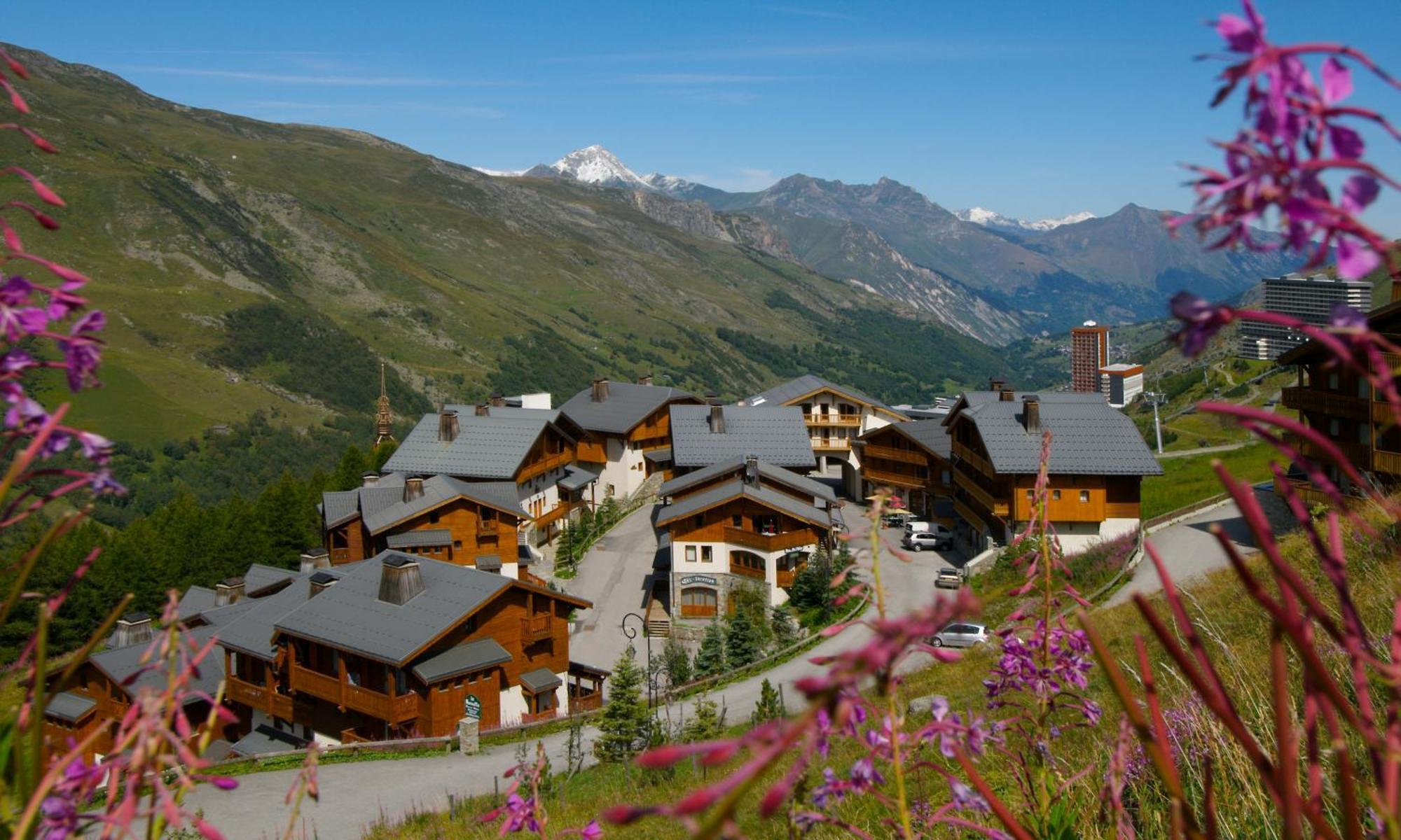 Апарт готель Le Hameau De La Sapiniere Сен-Мартен-де-Бельвіль Екстер'єр фото