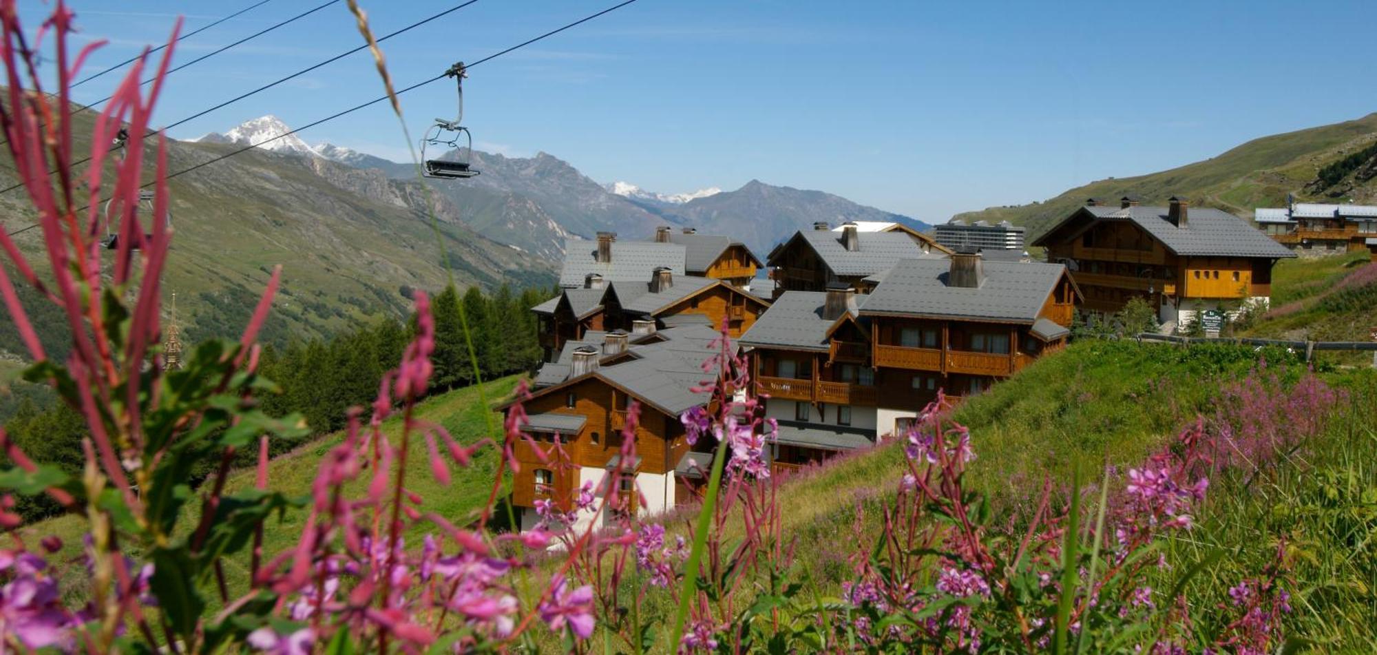 Апарт готель Le Hameau De La Sapiniere Сен-Мартен-де-Бельвіль Екстер'єр фото